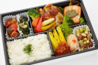 特製ソースのローストチキン&ナプナードソースサーモンBOX