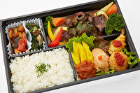 じっくり煮込んだ鶏もも肉の赤ワイン煮込みBOX