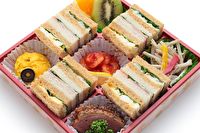 華美サンド 京(きょう)(パンプキンサラダ&合鴨スモーク&ごぼうサラダ&プリプリシュリンプ&フルーツ)