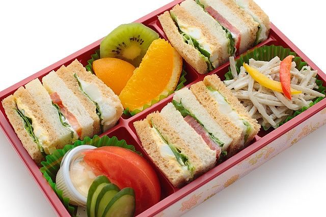 華美サンド 彩(さい)(ごぼうサラダ&トマトきゅうり&フルーツ)