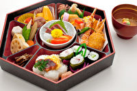 重箱弁当 奉呈(ほうてい)