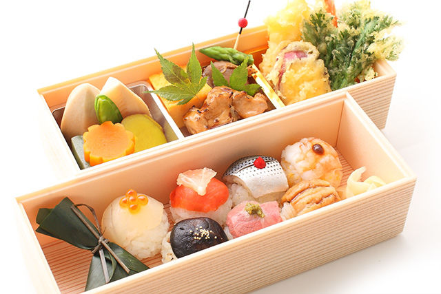 【懐石仕出し弁当 筥膳】手毬二段弁当