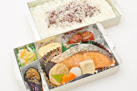 銀鮭の塩焼き弁当