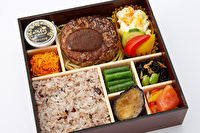 【恵比寿・山ハン】特製ハンバーグと7種のデリ~和風デミソース~