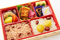米八幕の内弁当(豚角煮)